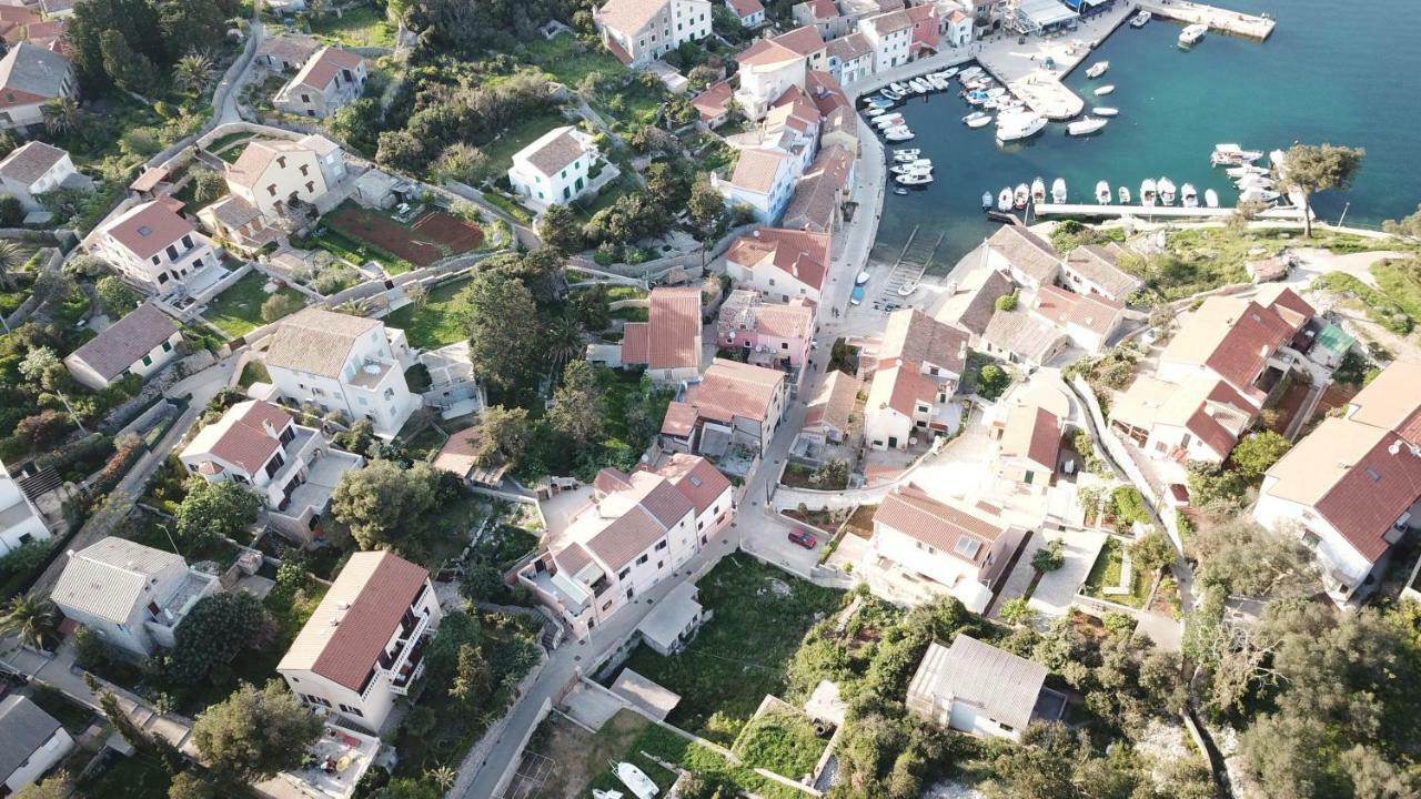 Guesthouse Antonija Veli Lošinj Exterior foto
